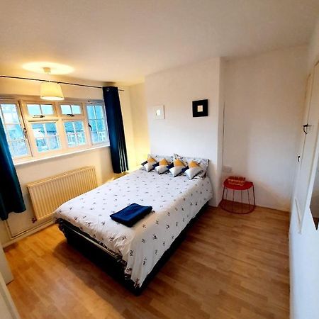 2 Bedroom Apartment In Colchester Town Centre Exterior photo
